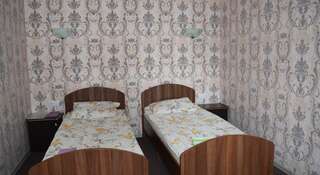 Гостевой дом Inn Uyutnaya Омск Улучшенный двухместный номер с 2 отдельными кроватями-1