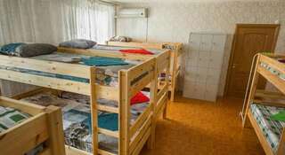 Гостиница Hostel T Тольятти Кровать в общем 10-местном номере для мужчин-1