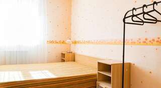 Гостиница Лайк Хостел Тольятти Тольятти Двухместный номер с 1 кроватью и общей ванной комнатой-8