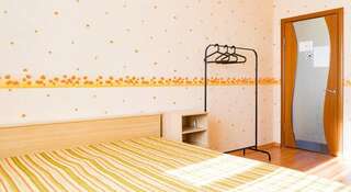 Гостиница Лайк Хостел Тольятти Тольятти Двухместный номер с 1 кроватью и общей ванной комнатой-11