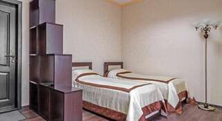 Гостиница Рай Саратов Просторный двухместный номер с 2 отдельными кроватями и мини-кухней-5