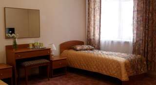 Гостиница Орион Сургут Стандартный двухместный номер с 1 кроватью или 2 отдельными кроватями-5