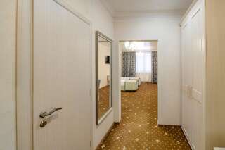 Гостиница Аквамарин Сургут Улучшенный двухместный номер с 1 кроватью или 2 отдельными кроватями-3