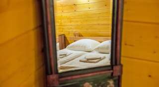 Фото номер Арт-Усадьба Веретьево Двухместный номер с 1 кроватью или 2 отдельными кроватями