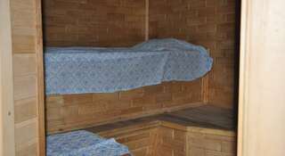 Фото номер Guest House Edelveys Двухместный номер Делюкс с 1 кроватью или 2 отдельными кроватями, вид на бассейн
