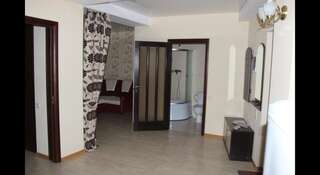 Фото номер Nebesnuy Parus Hotel Апартаменты с 3 спальнями