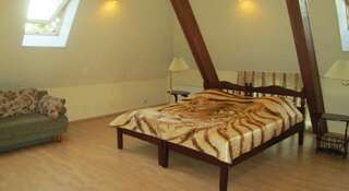 Фото номер  Ривьера Улучшенный двухместный номер с 1 кроватью или 2 отдельными кроватями