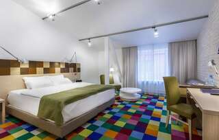 Гостиница Бизнес-отель Спектр на Таганской Москва Номер делюкс с кроватью размера &quot;king-size&quot;-1