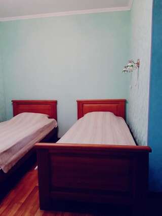 Фото номер Tikhiy Don Двухместный номер с 2 отдельными кроватями и видом на горы