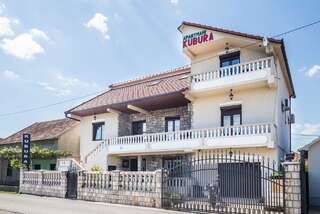 Гостевой дом Private Accommodation Kubura Подгорица