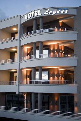 Отель Hotel Laguna Улцинь