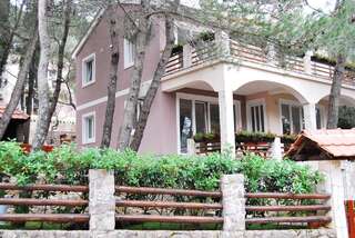 Отель Hotel Art Media Херцег-Нови