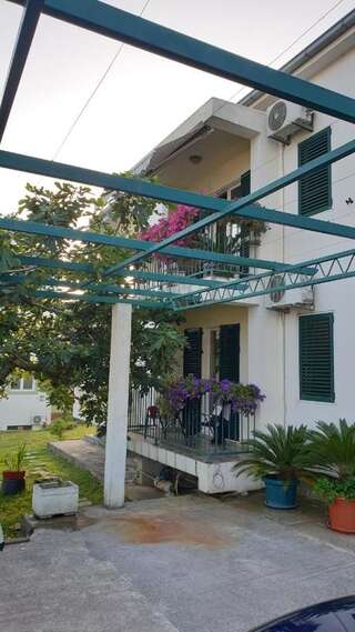 Апартаменты LAV Apartments Херцег-Нови