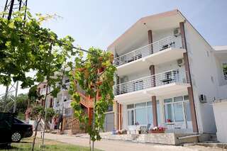 Апартаменты Apartments Vila Dusan Сутоморе