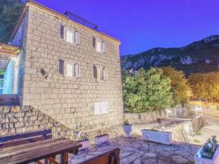 Дома для отпуска Holiday Home Danilo Свети-Стефан