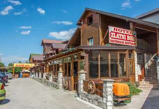 Отель Hotel Zlatni bor Жабляк