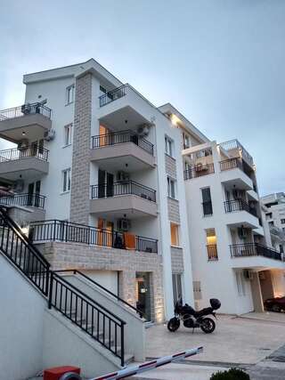 Апартаменты Sun and Sea Apartments Будва