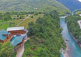 Гостевой дом Rafting Blue River Tara Šćepan-Polje