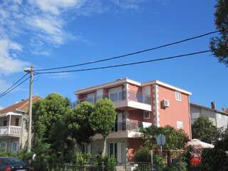 Апартаменты Apartments Delfin Тиват