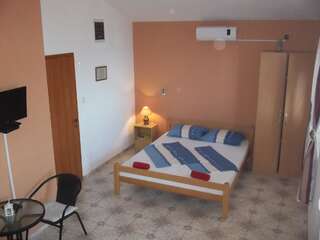 Апартаменты Apartments Safija Добра-Вода