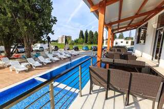 Отель Hotel Hoti II Улцинь