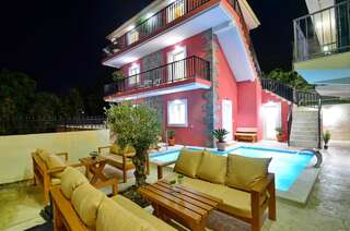 Апартаменты Apartments Lux S Тиват