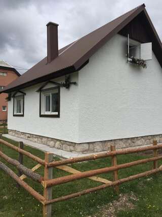 Дома для отпуска Macondo House Жабляк