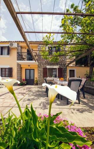 Дома для отпуска Holiday Home Sankovic Свети-Стефан