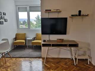 Апартаменты Clock Tower Apartments Подгорица