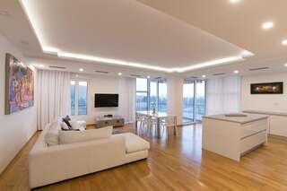 Апартаменты Seven Hills Riverside Подгорица