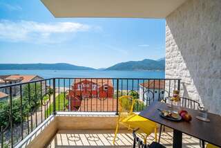 Апартаменты Sealine Apartments A1 Тиват