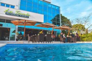 Отель Hotel Crystal Улцинь