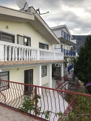Апартаменты Apartment with amazing sea views and terraces Сутоморе