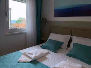 Апартаменты Family Beachfront Apartment Петровац