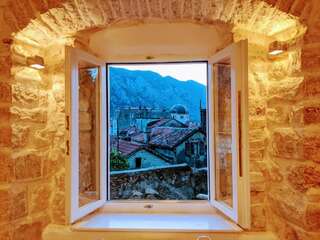 Апартаменты Romantic Rooftop View Hideaway- Old Town Nr 404 Котор