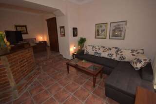 Апартаменты Ema Yellow apartment Херцег-Нови