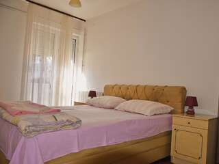 Апартаменты Stan Željezara Цетине