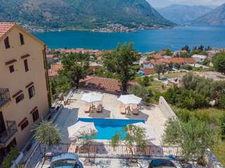 Апартаменты S&A&M Sunset Apartments with pool and sea view Котор