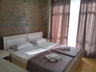 Фото номер Мини-гостиница Гагра Двухместный номер с 2 отдельными кроватями