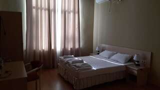 Отель Gagra Hotel Printsevskii Zamok Гагра Семейный люкс-32