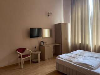 Отель Gagra Hotel Printsevskii Zamok Гагра Семейный люкс-33