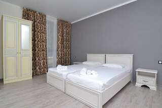 Фото номер Отель Апра Двухместный номер с 2 отдельными кроватями