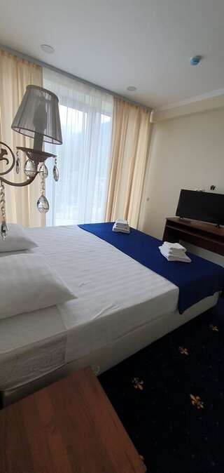 Фото номер Evropa Стандартный двухместный номер с 1 кроватью или 2 отдельными кроватями