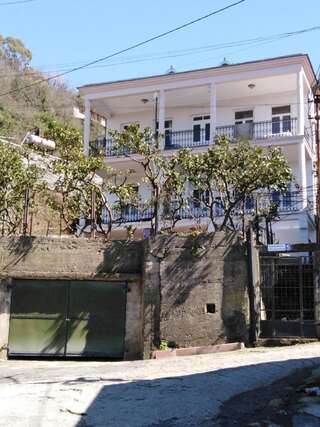 Гостевой дом Отдых у Марго Гагра