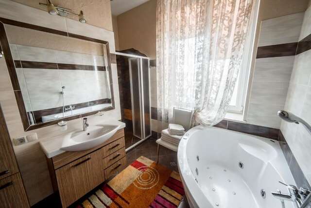 Апартаменты Royal Apartments Minsk Минск-82