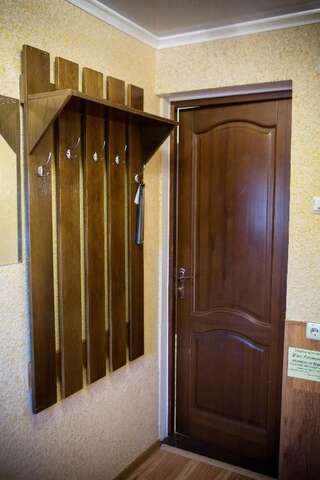 Фото номер Гостиница Сытый Путник Одноместный номер с общим душем и туалетом