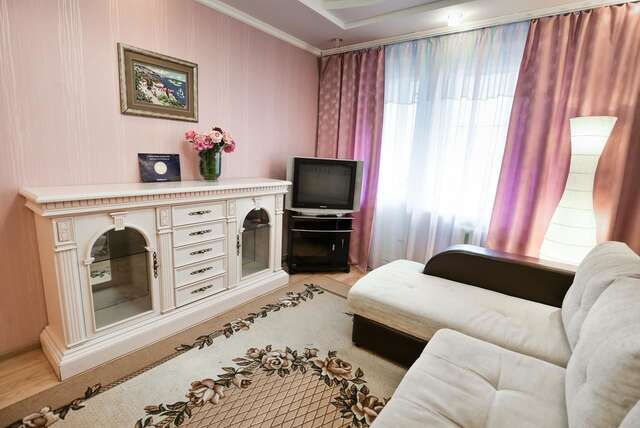 Апартаменты Apartment on Parkovoy 26 Солигорск-14