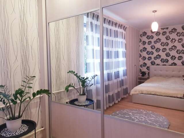 Апартаменты Apartment on Zoe Kosmodemyanskoy Пинск-3