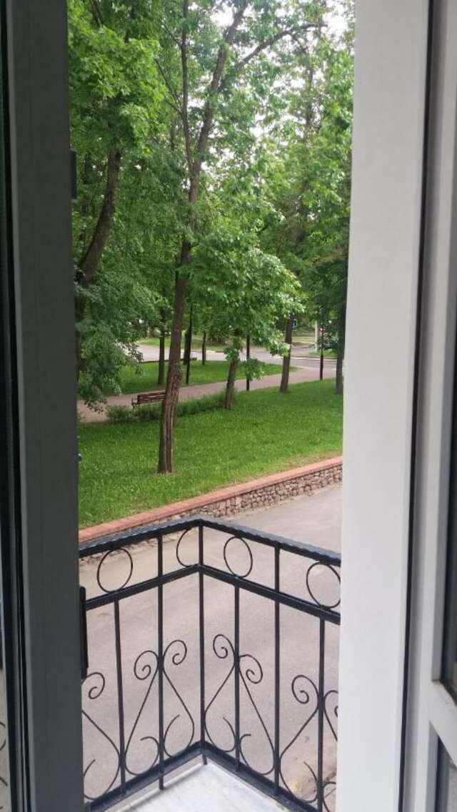 Апартаменты Апартаменты в центре с видом на парк Витебск-10
