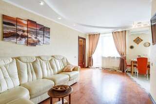 Апартаменты Elegant furnished accommodation Sweet Home for short and long-term rental